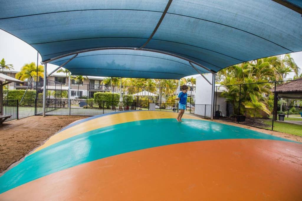 2 Bedroom Villa In Tropical Resort ヌーサヴィル エクステリア 写真